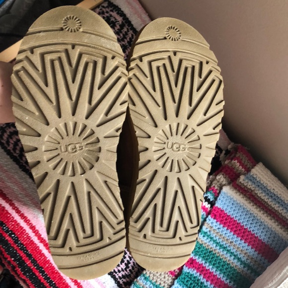 Size 7 Classic Tall II Ugg boot in color Chestnut - Picture 5 of 7